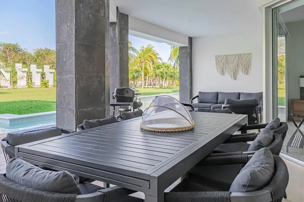 Private Pool & Jacuzzi, By The Ocean, 2 Bdr Apt Playa del Carmen 0*,  Mexico