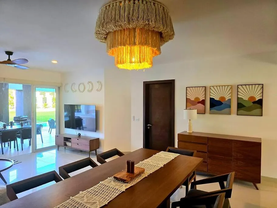 Private Pool & Jacuzzi, By The Ocean, 2 Bdr Apt Playa del Carmen 0*,  Mexico