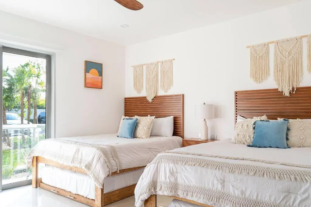 Private Pool & Jacuzzi, By The Ocean, 2 Bdr Apt Playa del Carmen Apartment