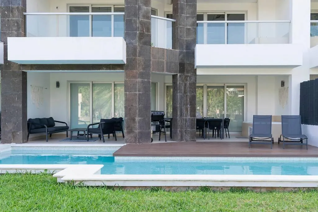 Apartment Private Pool & Jacuzzi, By The Ocean, 2 Bdr Apt Playa del Carmen Mexico