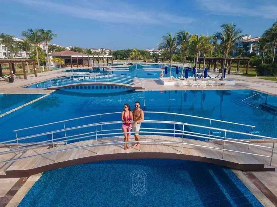 Private Pool & Jacuzzi, By The Ocean, 2 Bdr Apt Playa del Carmen