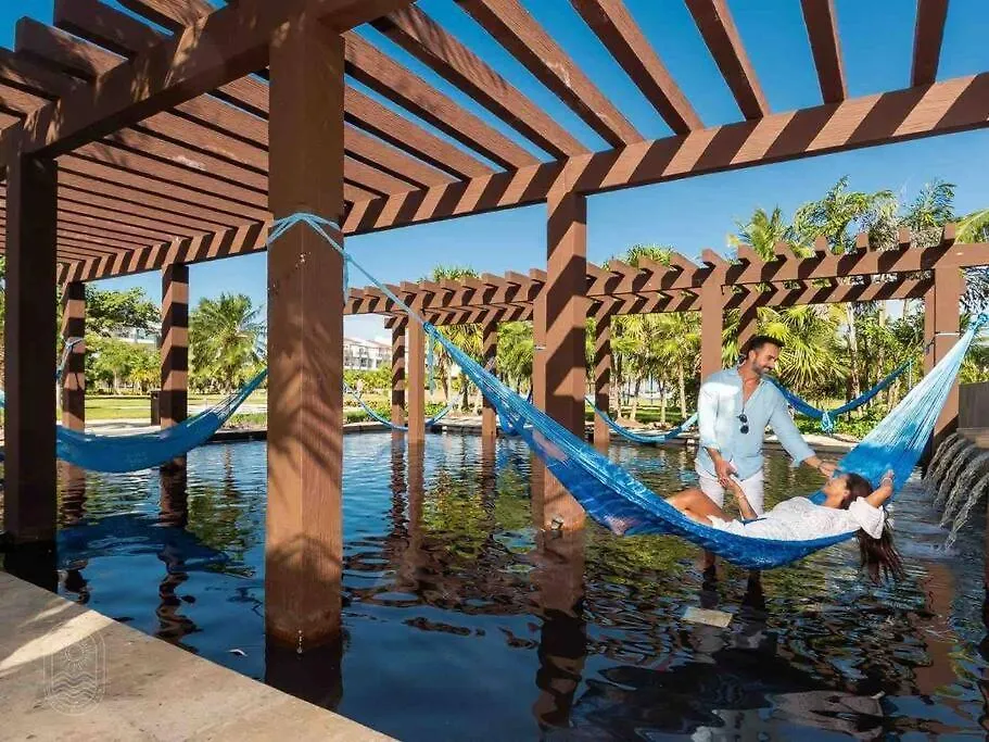 Private Pool & Jacuzzi, By The Ocean, 2 Bdr Apt Playa del Carmen 0*,  Mexico