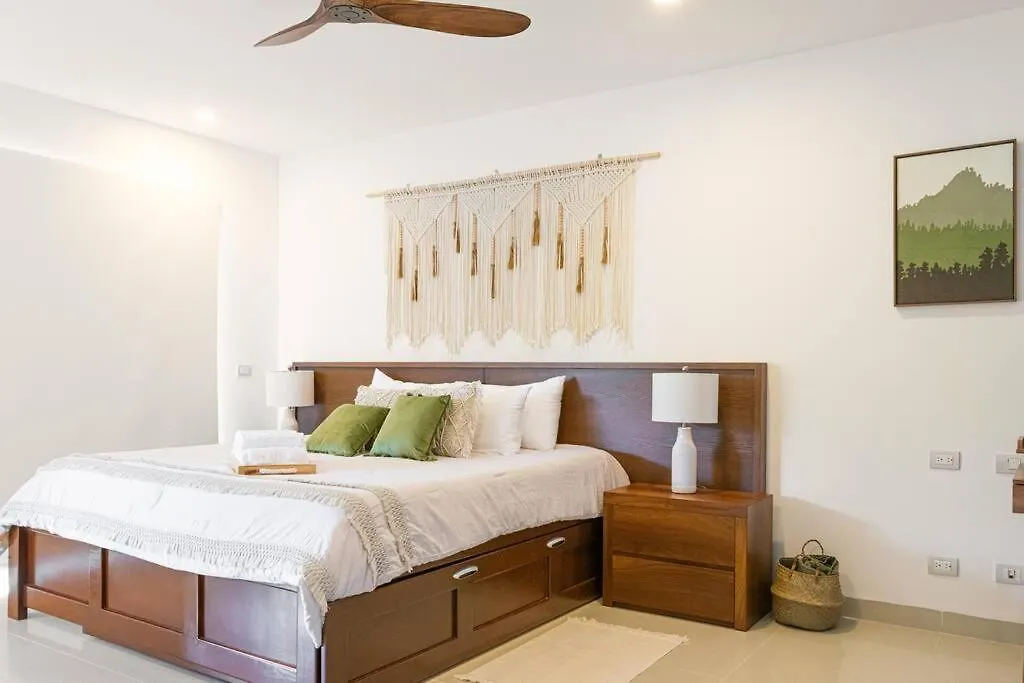 Private Pool & Jacuzzi, By The Ocean, 2 Bdr Apt Playa del Carmen Apartment